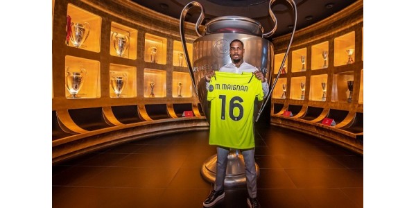 AC Milán se k brankáři připojuje po mnoha letech